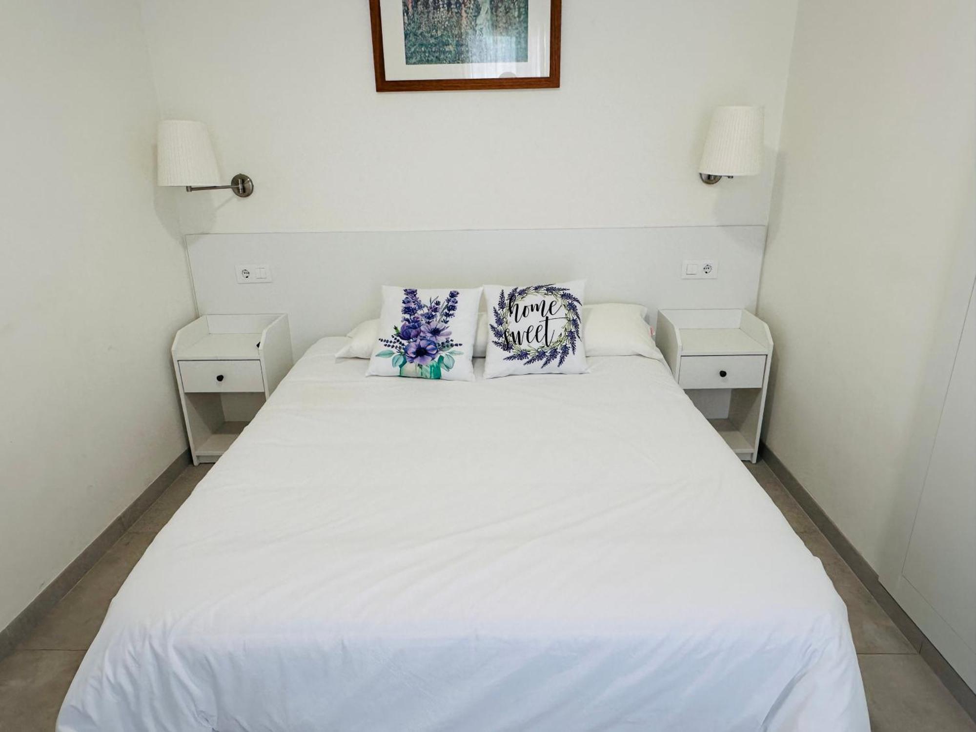 Apartamentos Turisticos Victoria Альмуньекар Экстерьер фото